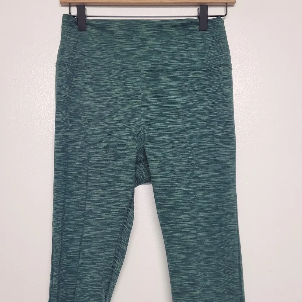Outdoor Voices green work out leggins size M